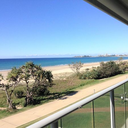 Pacific Surf Absolute Beachfront Apartments Gold Coast Extérieur photo