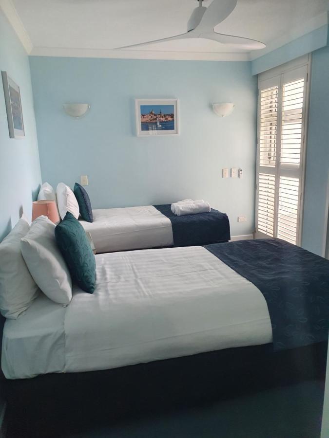 Pacific Surf Absolute Beachfront Apartments Gold Coast Extérieur photo