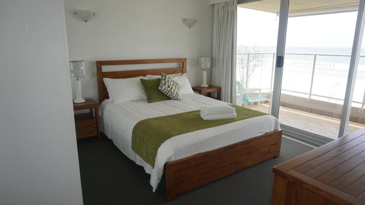 Pacific Surf Absolute Beachfront Apartments Gold Coast Extérieur photo