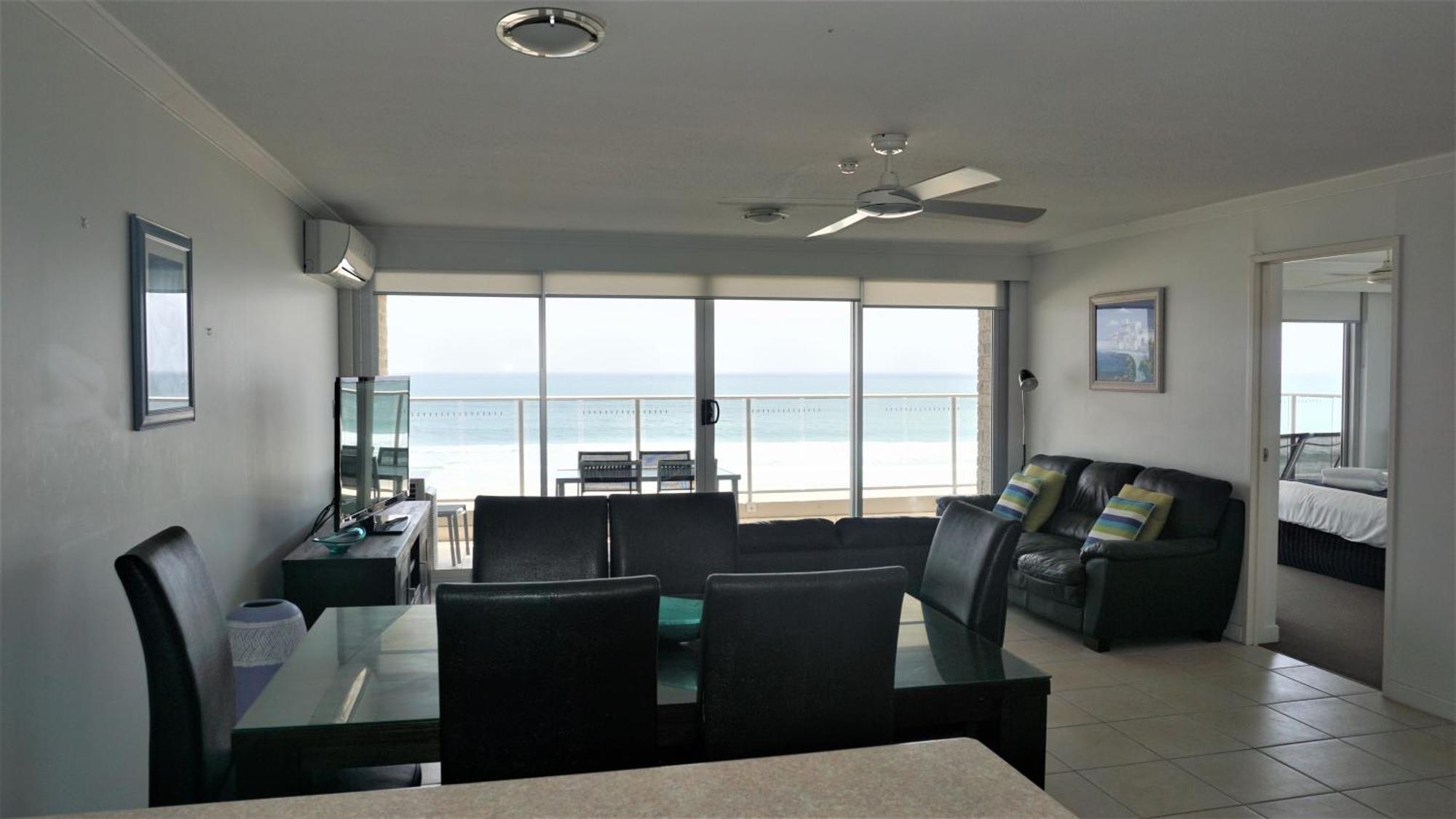 Pacific Surf Absolute Beachfront Apartments Gold Coast Extérieur photo