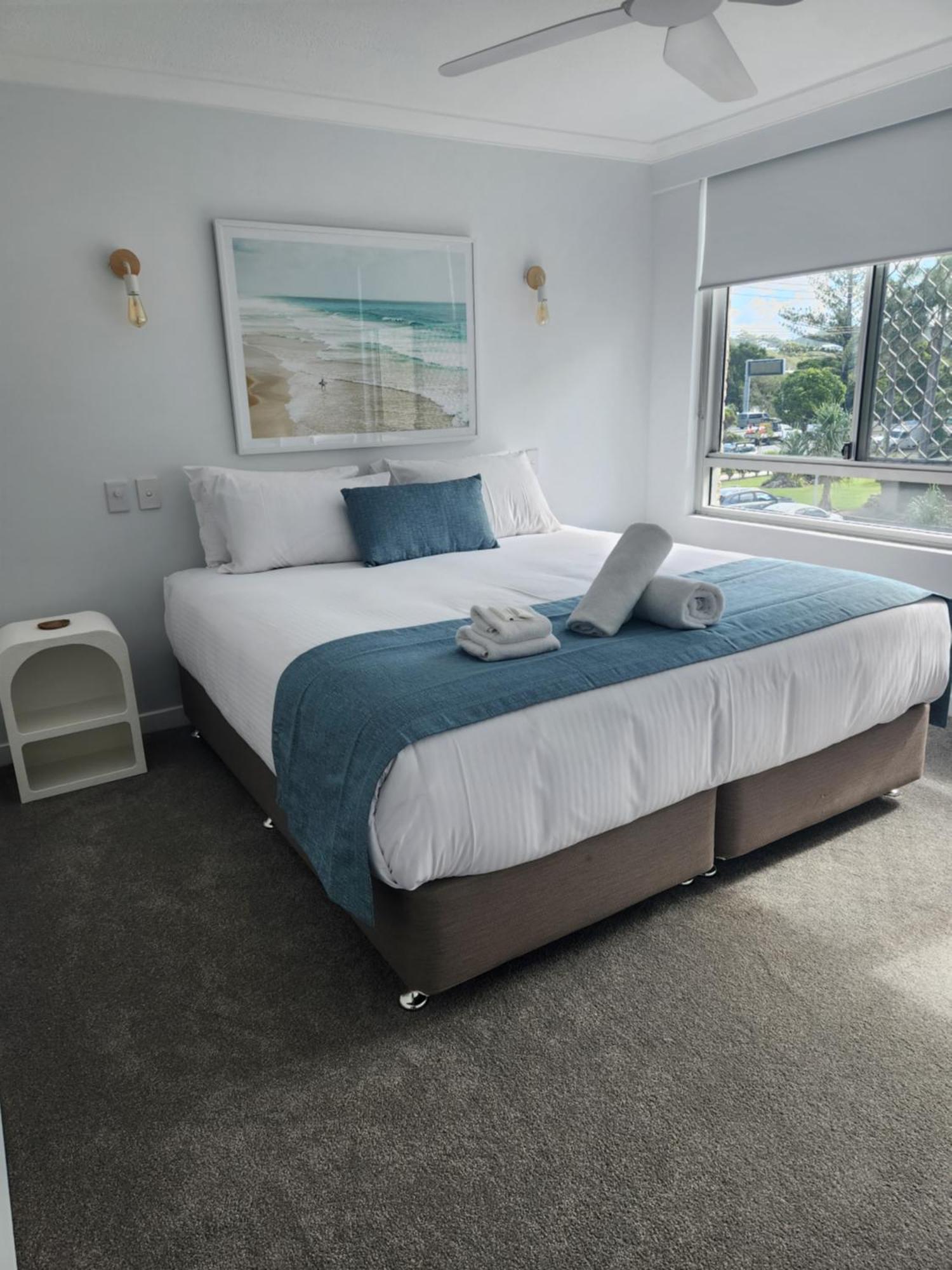 Pacific Surf Absolute Beachfront Apartments Gold Coast Extérieur photo