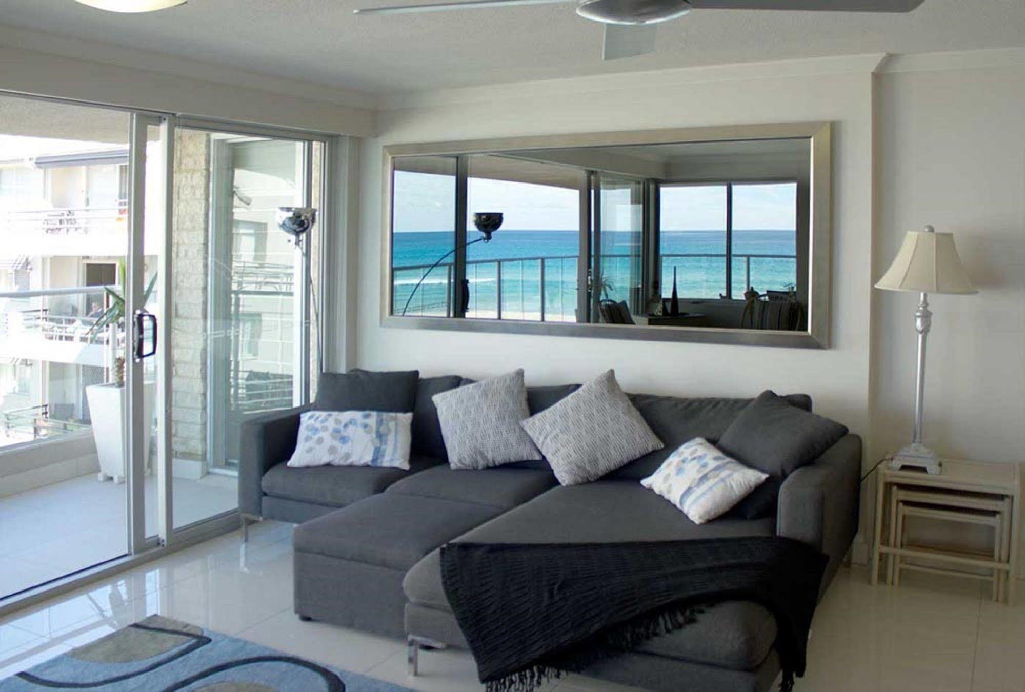 Pacific Surf Absolute Beachfront Apartments Gold Coast Extérieur photo