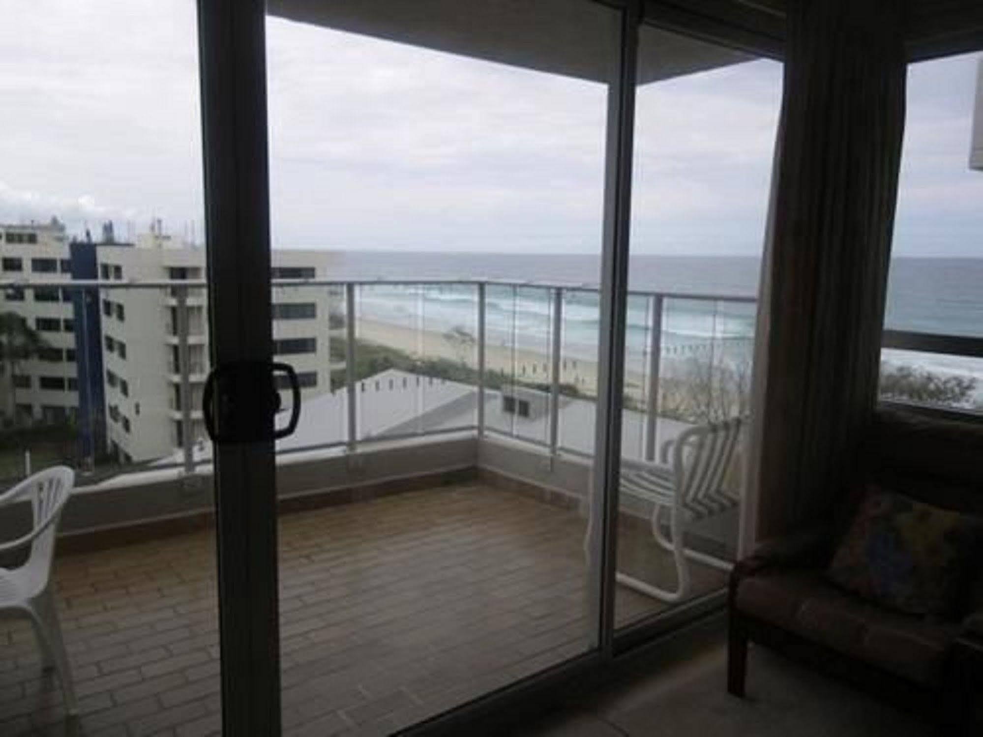 Pacific Surf Absolute Beachfront Apartments Gold Coast Extérieur photo