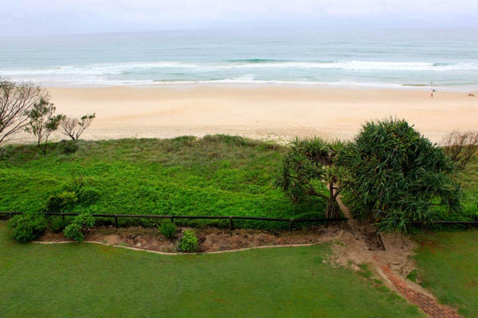 Pacific Surf Absolute Beachfront Apartments Gold Coast Extérieur photo
